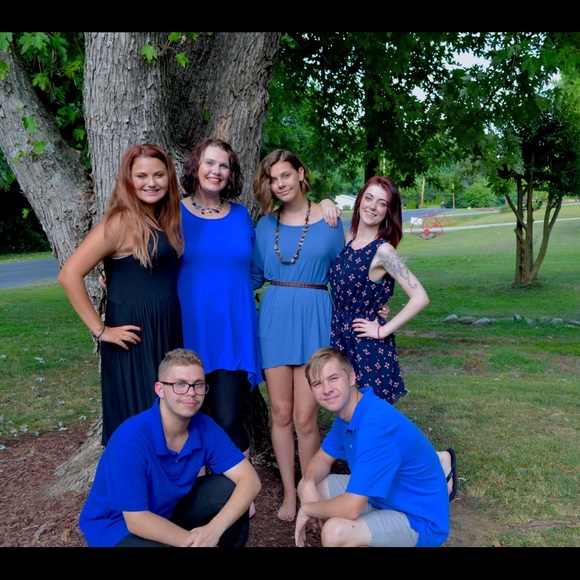 Meet your Posher, Alice - Picture 2 of 2